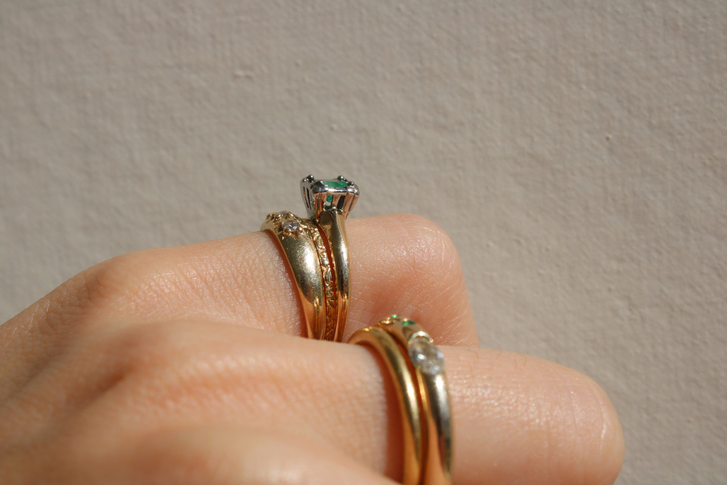 Art Deco Vintage Ring 14k Solid Gold with Colombian Emerald set in Platinum Prongs